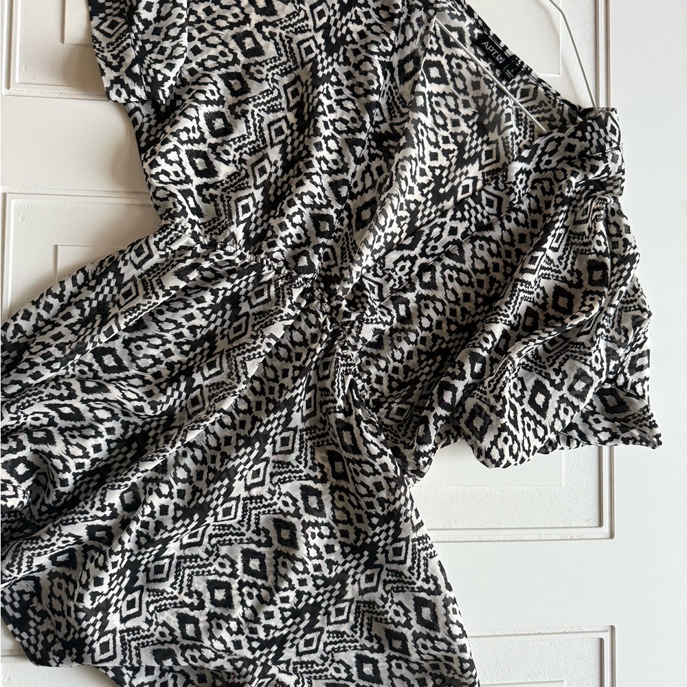 Apt. 9 Monochrome Tribal Print Coverup
